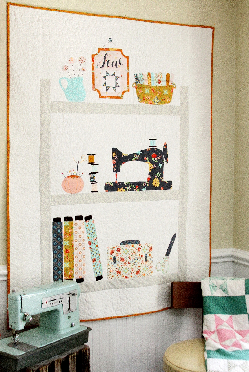 pretty-sewing-shelves-room-quilt