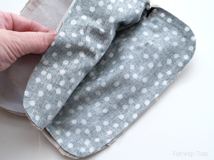 sewing lining to clutch fabric