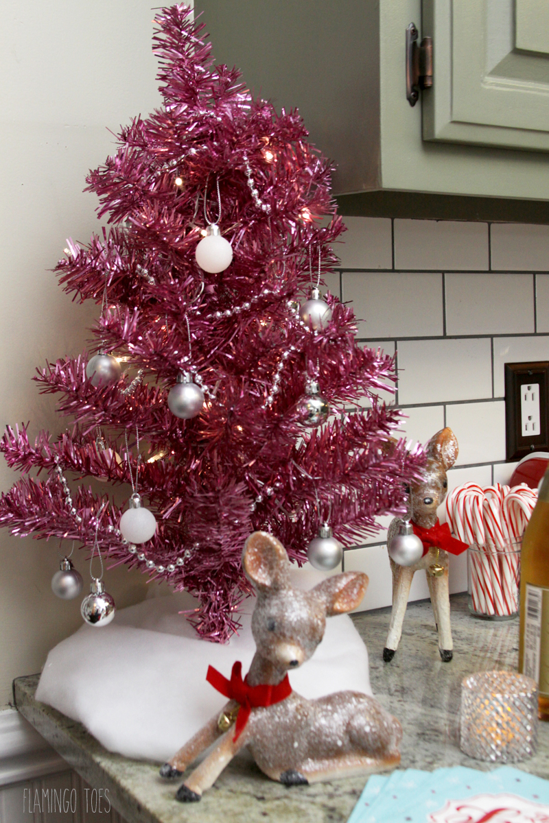 Retro Pink Christmas Tree