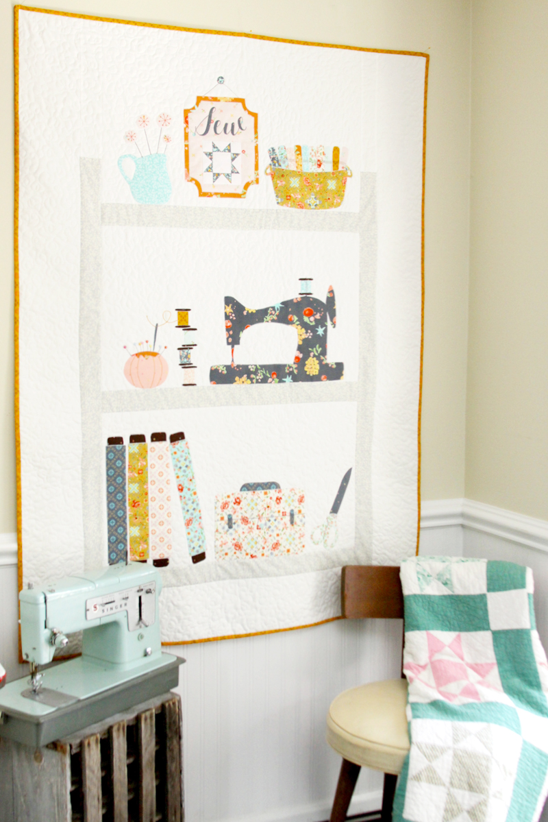 pretty-sewing-room-quilt