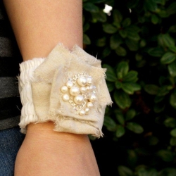 Romantic Ruffled Bracelet
