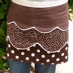 Polkadots & Pompms Apron
