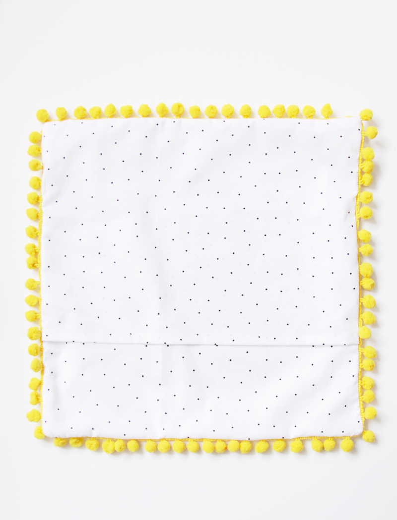 envelope-back-of-candy-cane-pillow